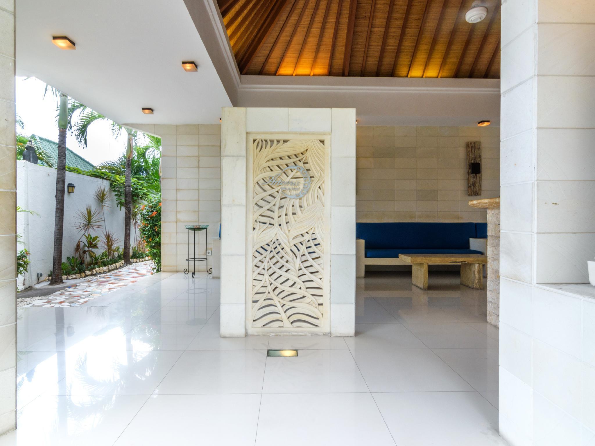 Artemis Villa Hotel Seminyak Exterior foto